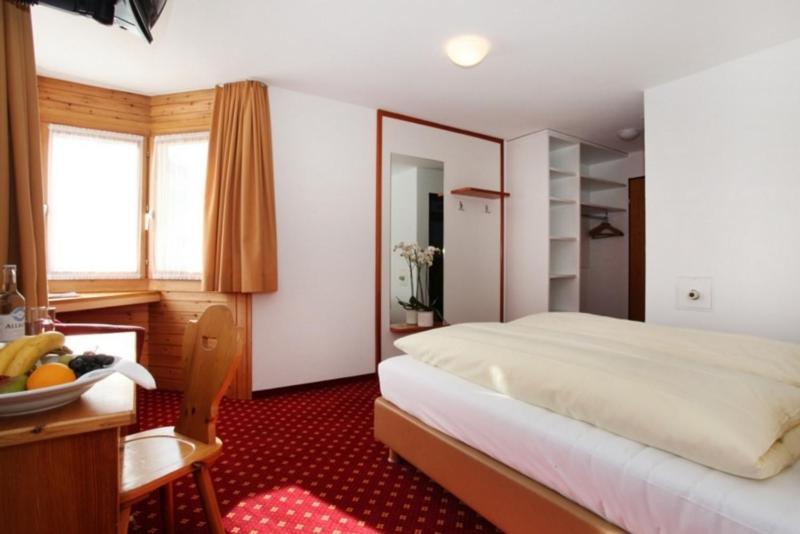 אוברסקסן Hotel Central מראה חיצוני תמונה