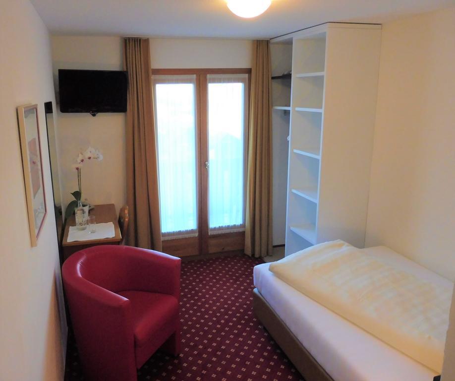 אוברסקסן Hotel Central מראה חיצוני תמונה